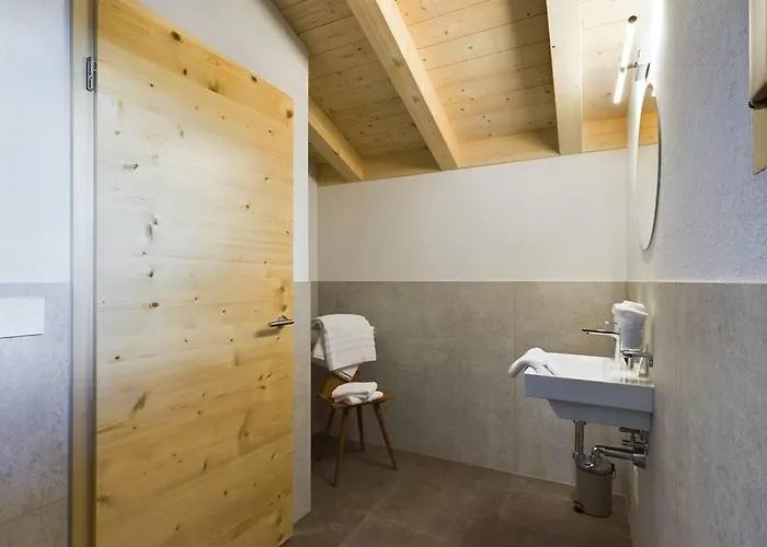 アパート Hidden Retreats Alpine Edge Aeschi Bei Spiez