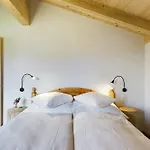 Hidden Retreats Alpine Edge *