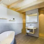Hidden Retreats Alpine Edge Appartement
