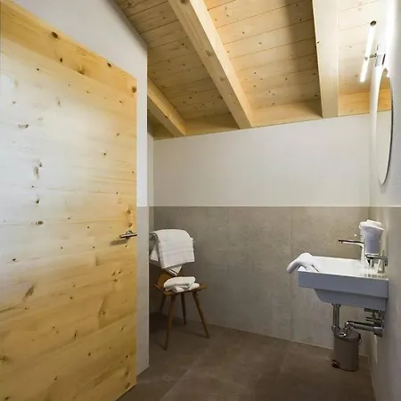 Appartamento Hidden Retreats Alpine Edge Aeschi Bei Spiez